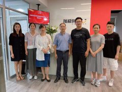 媒体艺术系教师利用暑假到企业调研