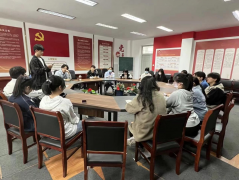 四月天，读书日——玩味书社开展读书分享活动