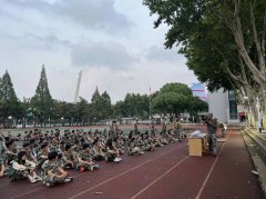 军训日志③ | 少年何惧骄阳 青春意气风发