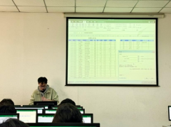 刘泽宇老师开设校级公开课