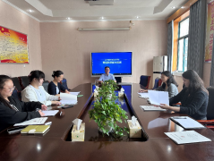 新教师培训班举行《科研兴教 能力强师》讲座