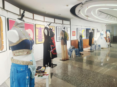 kaiyun开云网页版“古韵今裳”设计展亮相南京新华书店、凤凰国际书城